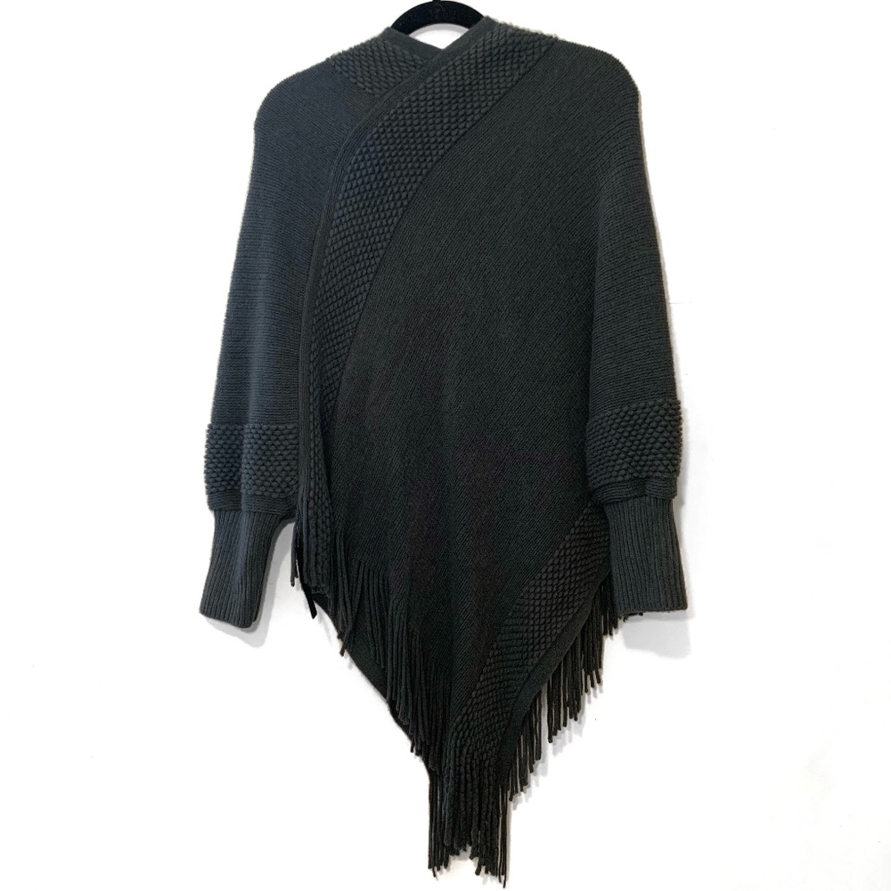 NWT C-mode gray knit poncho sweater